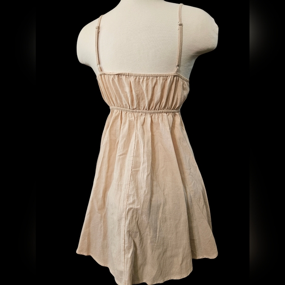 Dress, 100% cotton, cream color, THE PERFECT summer dress, size Small. - Picture 2 of 5